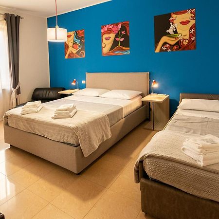 Pied A Terre - Atelier Apartment Verona Luaran gambar