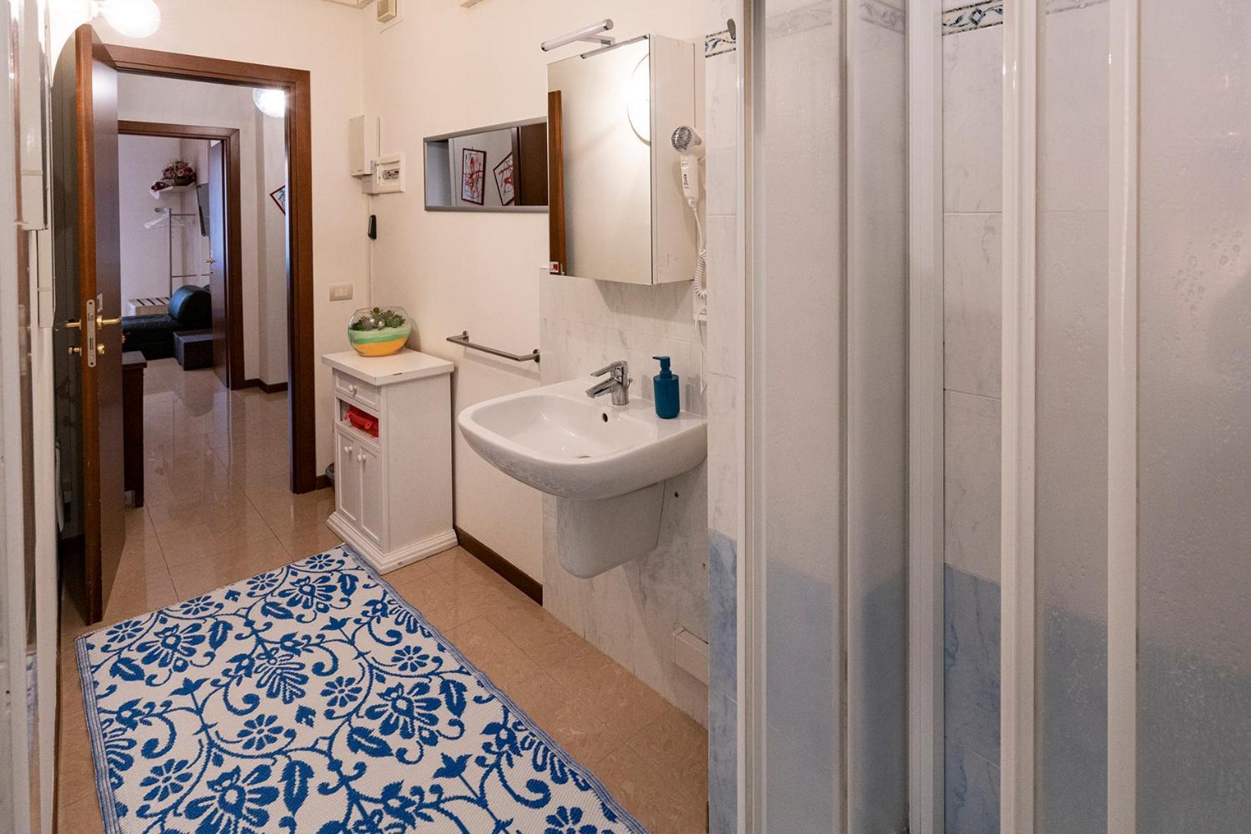 Pied A Terre - Atelier Apartment Verona Luaran gambar
