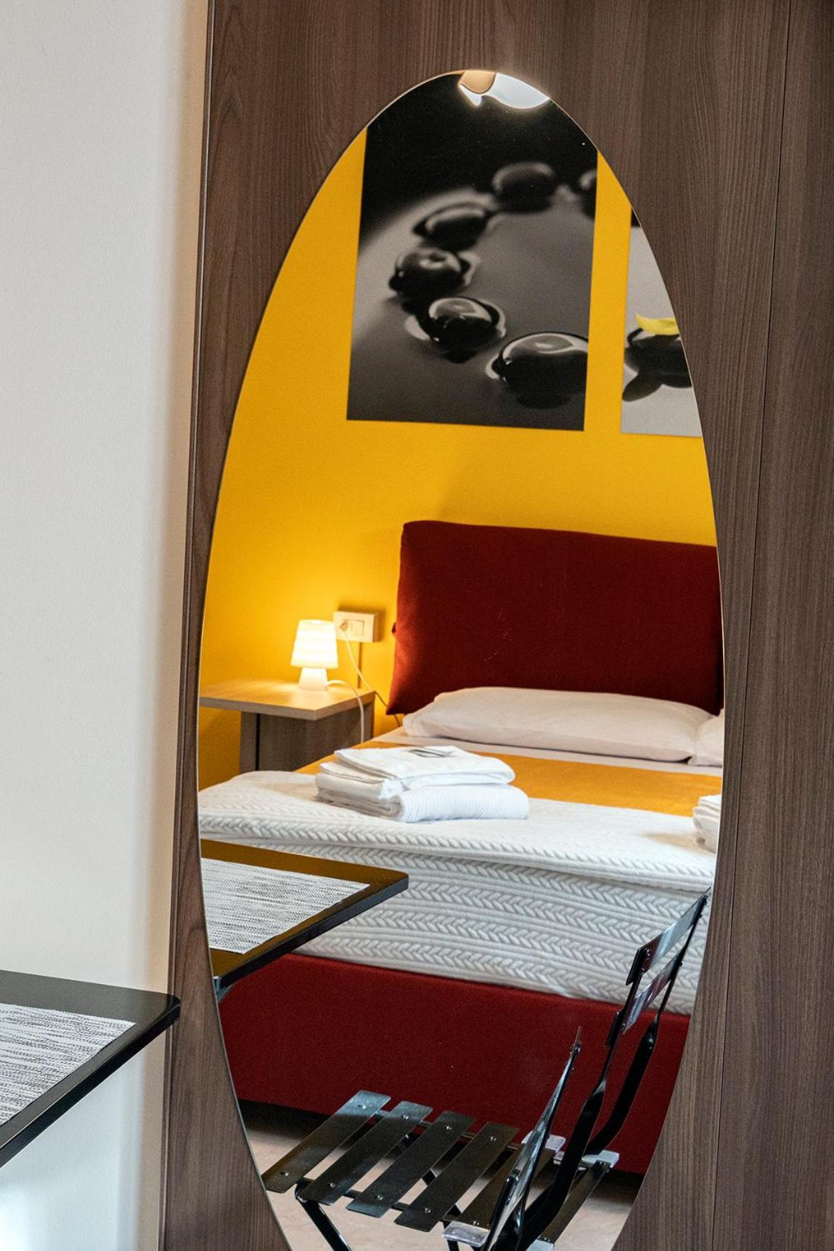 Pied A Terre - Atelier Apartment Verona Luaran gambar