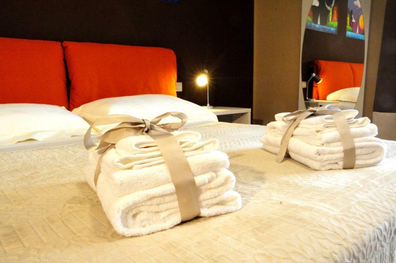 Pied A Terre - Atelier Apartment Verona Luaran gambar