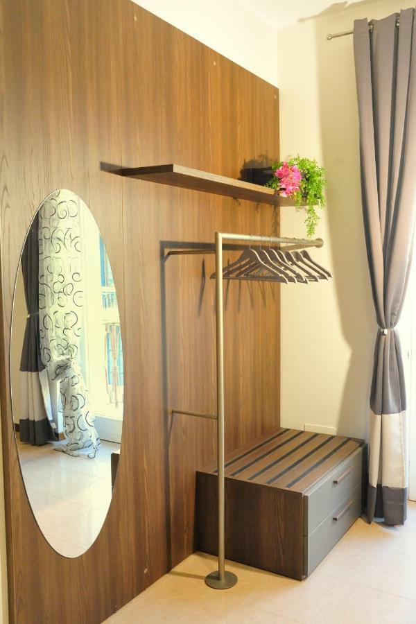 Pied A Terre - Atelier Apartment Verona Luaran gambar