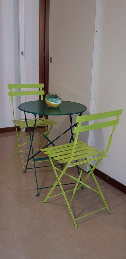 Pied A Terre - Atelier Apartment Verona Luaran gambar