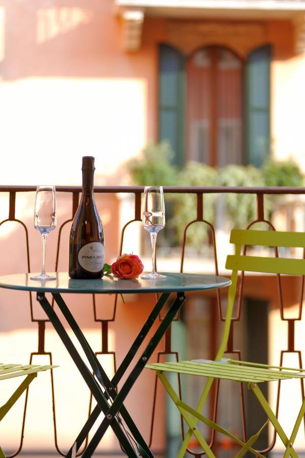 Pied A Terre - Atelier Apartment Verona Luaran gambar